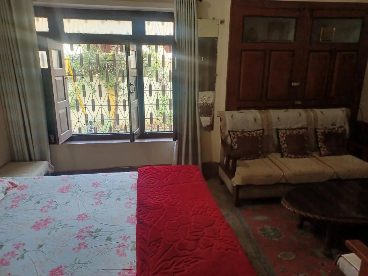 ホームステイ Executive Stay For Tourists & Spiritual Travelers バラナシ インド